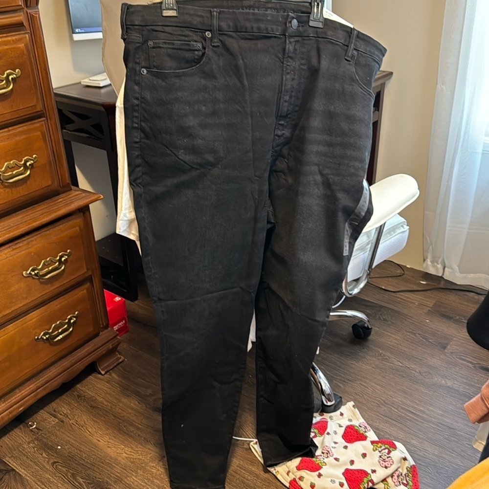 NWT ⭐️ American Eagle Black Jeggings